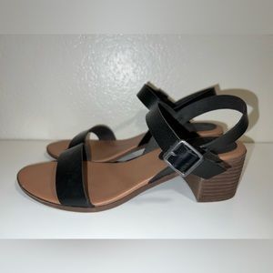 ROCK & CANDY BY ZIGI ROSELYN SANDAL - 2 inch heel in black.